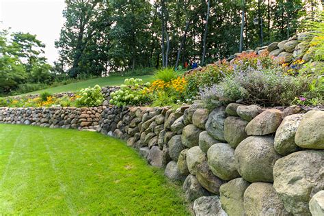 Retaining Walls & Boulder Wall Design & Installation Contractors.